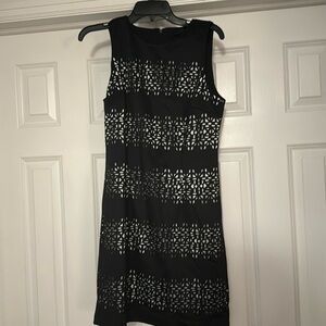 Black & white illusion fit & flare dress WHBM Size 10 BNWT